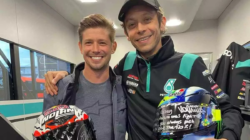 Casey Stoner Foto Bersama Valentino Rossi