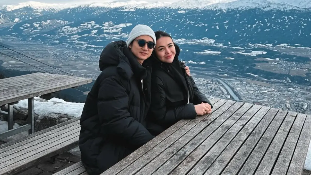 Baru Terungkap, Potret Babymoon Kenny Austin dan Amanda Manopo di Tiga Negara Eropa dengan Gaya Winter Look