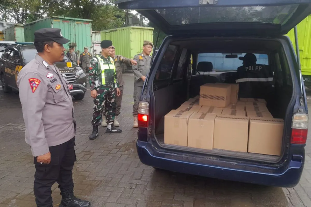 Satpol PP DKI Gencarkan Penertiban Minol Ilegal