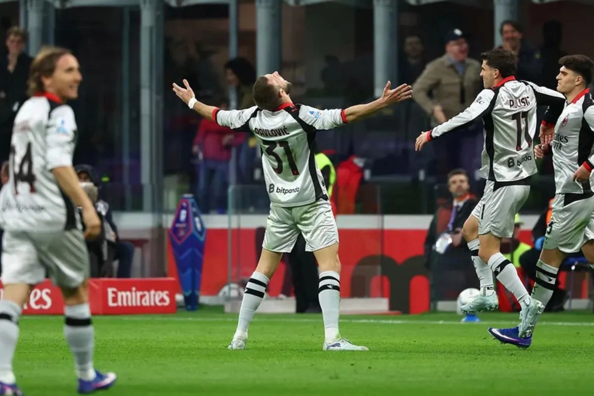 Allegri Pastikan Lini Depan AC Milan Siap Tempur Lawan Napoli