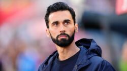 Masa Depan Alvaro Arbeloa di Real Madrid Ditentukan di Akhir Musim, Trofi Jadi Faktor Utama