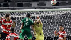 Hasil Persebaya vs Madura United: Gol Spektakuler Lulinha Bawa Sapeh Kerrab Menang dan Keluar dari Zona Merah