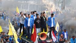 Sorotan: Buntut Insiden Terhadap Tim Persib U-18, Zaenal Arif Minta Jadwal EPA Ditunda